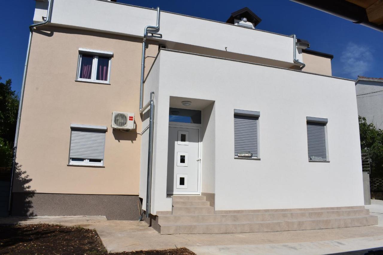 Dva Dukata Biograd Na Moru Exterior photo