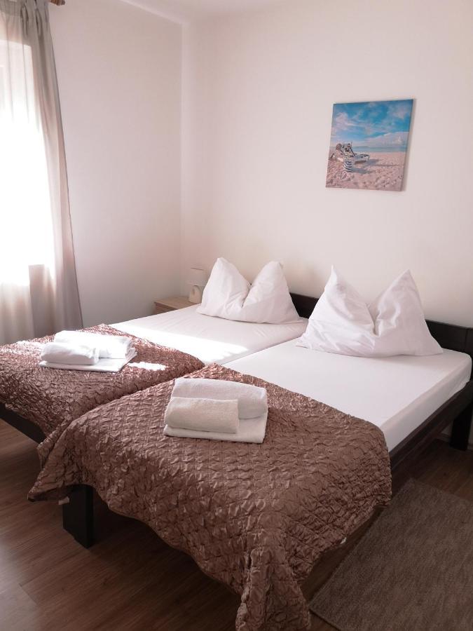 Dva Dukata Biograd Na Moru Room photo